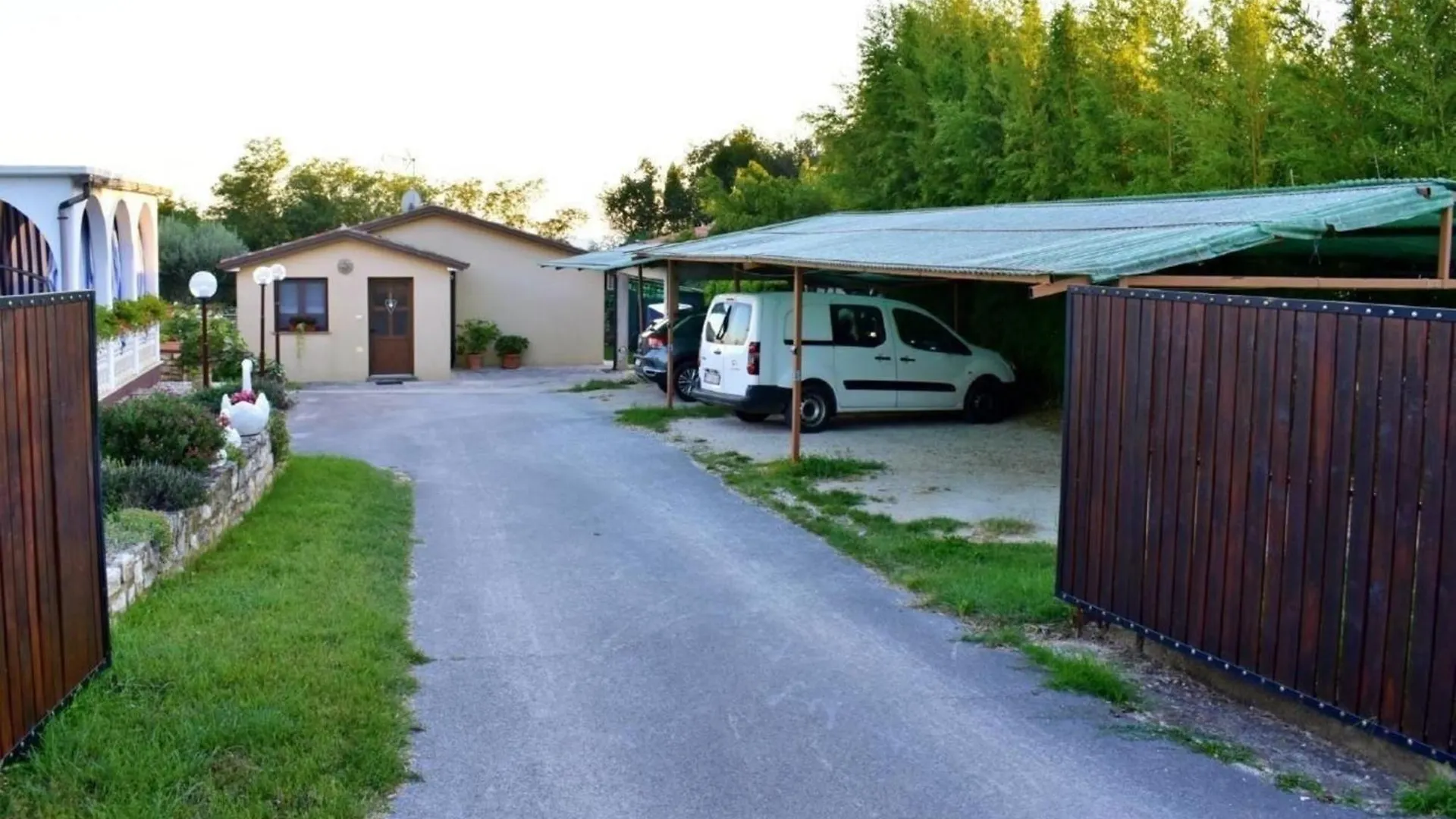 Apartamento Ferienwohnung In Zambratija Mit Grill, Terrasse Und Garten Und Meerblick